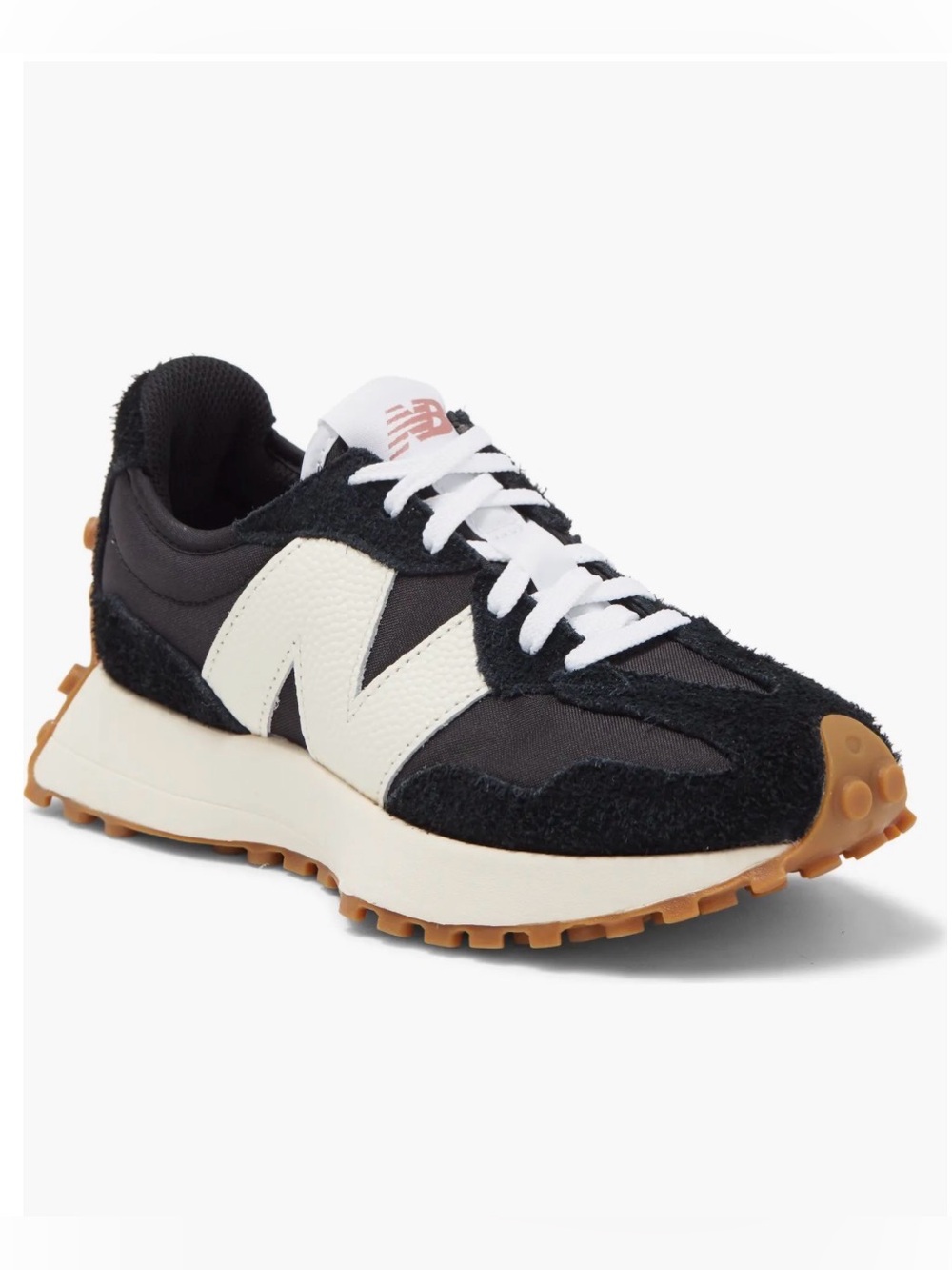 New Balance 327 in Black Sneakers